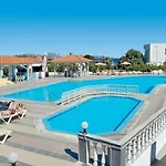 _kamari Bay Hotel 2*